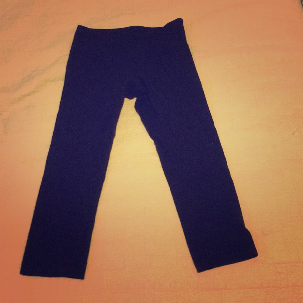 Lulu yoga pants
